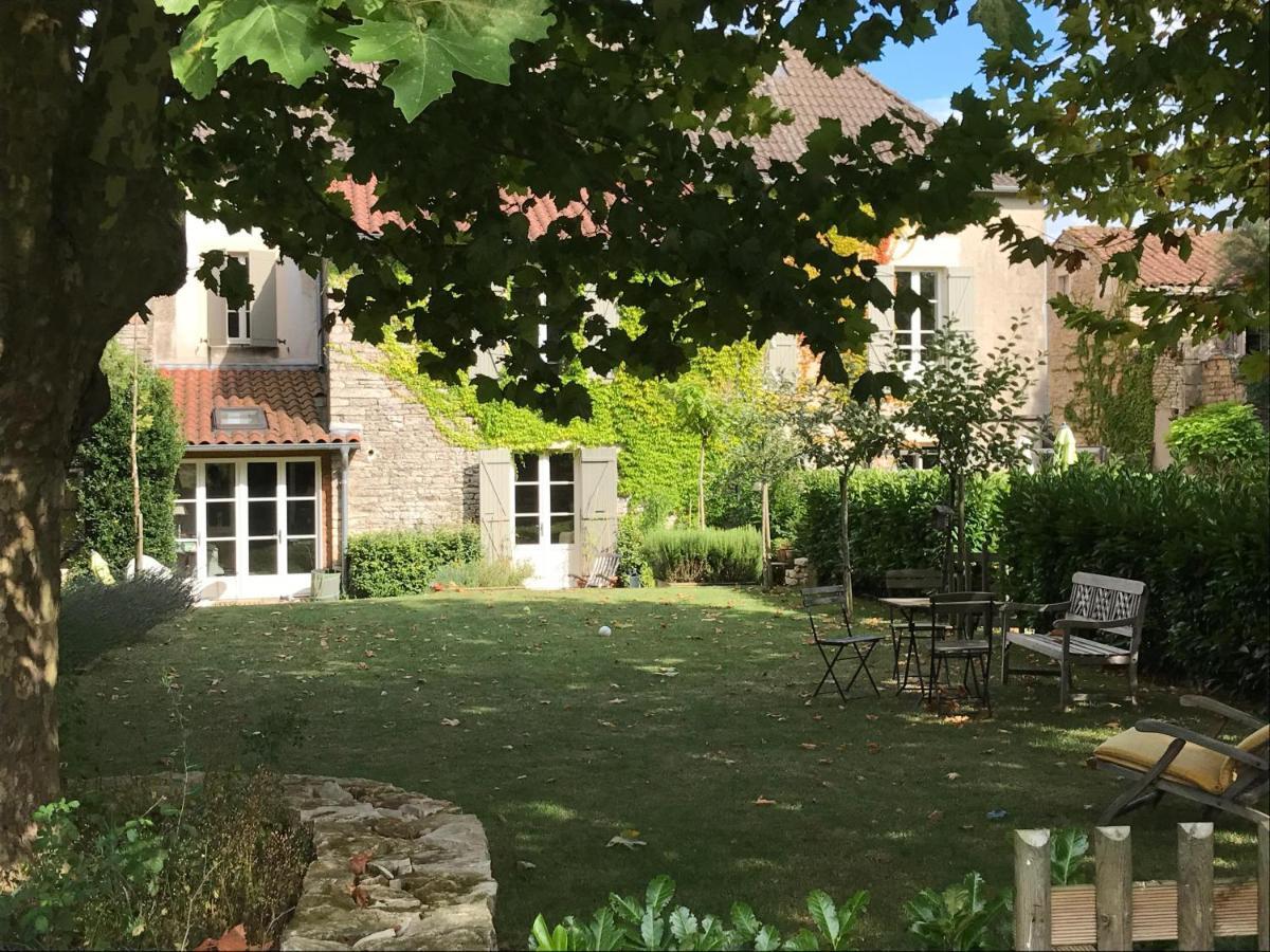 Le Relais De Scisse Hotell Saint-Gengoux-de-Scissé Eksteriør bilde
